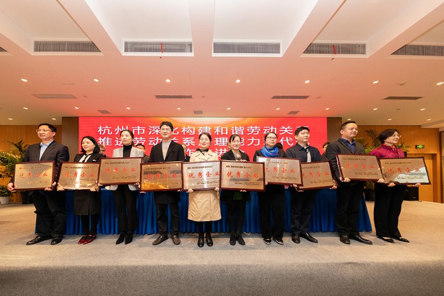 1606472389786415P5j7.jpg AAA11(1).jpg