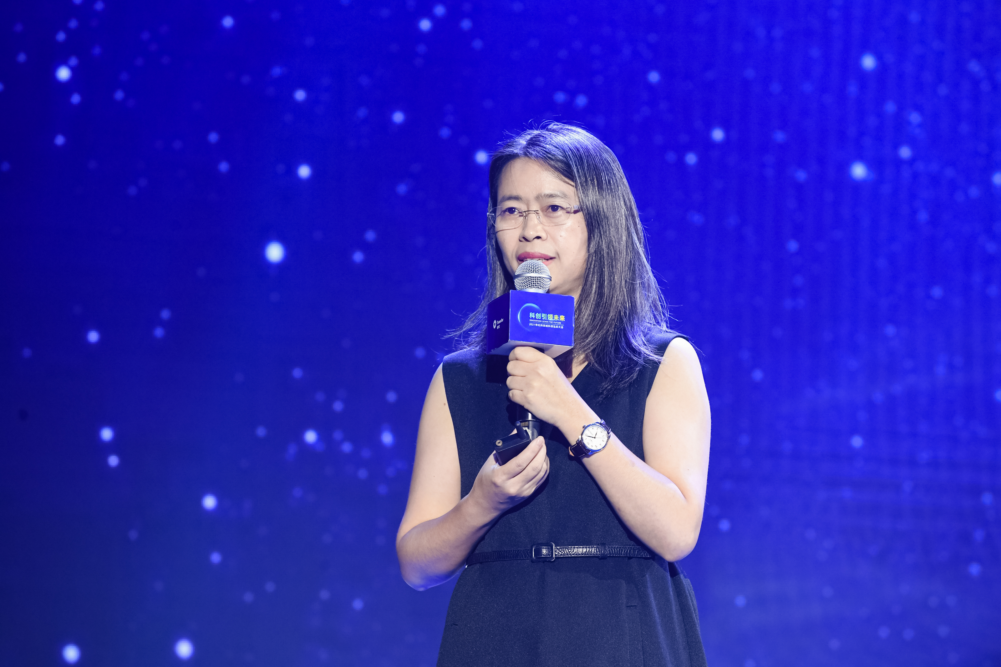 16327106928020078sIf.jpg 新加坡雅思柏設計事務所執行董事 陳紅.jpg